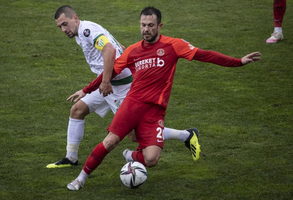 Ümraniyespor Bursaspor’a acımadı 4-1