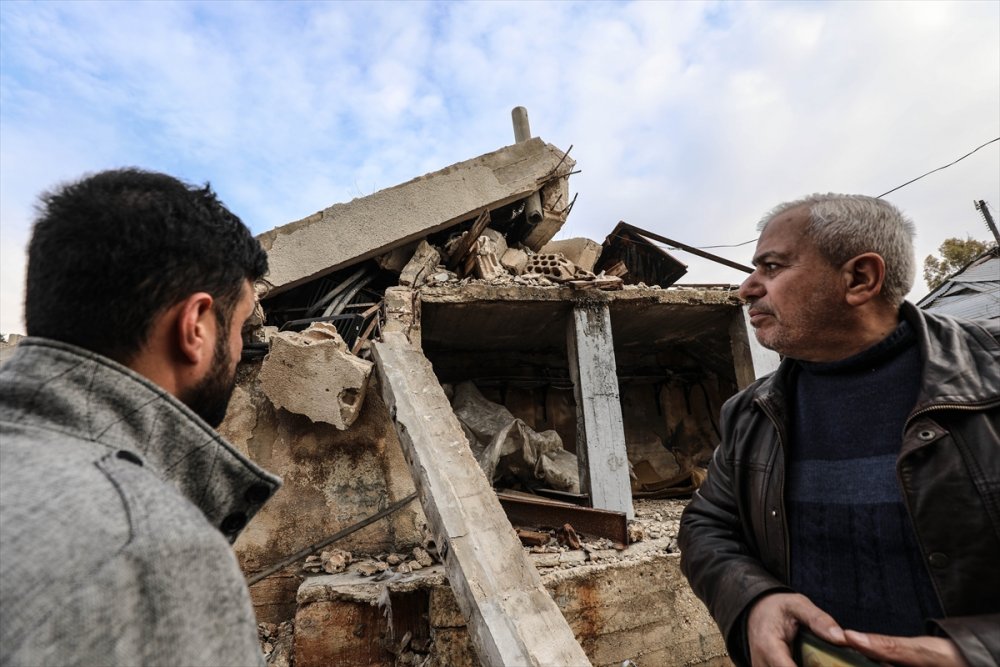 Rus savaş uçağı, İdlib'de su dağıtım istasyonunu bombaladı