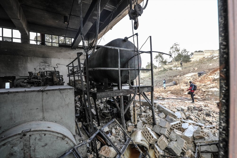 Rus savaş uçağı, İdlib'de su dağıtım istasyonunu bombaladı