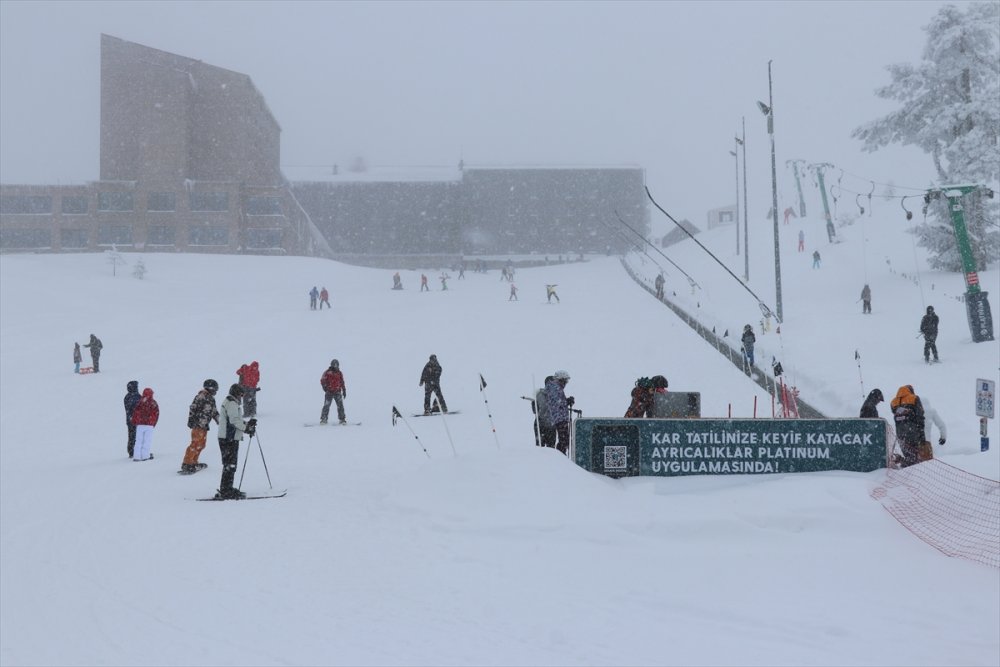 Kartalkaya'da sömestir yoğunluğu yaşanıyor