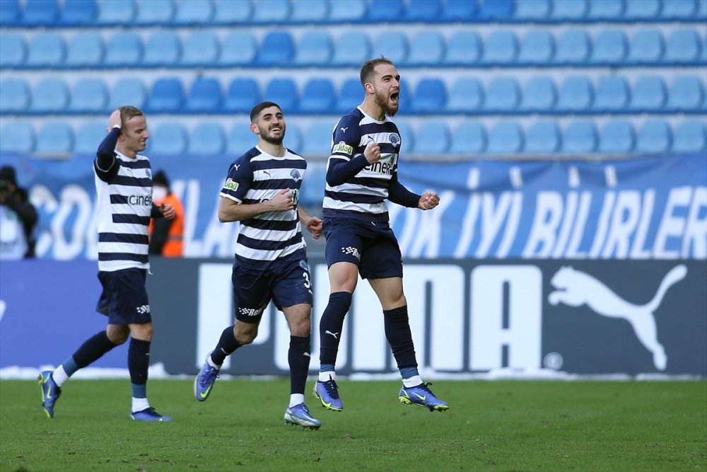 Kasımpaşa Beşte Beş Yaptı Kayseri’yi de yıktı 3-1