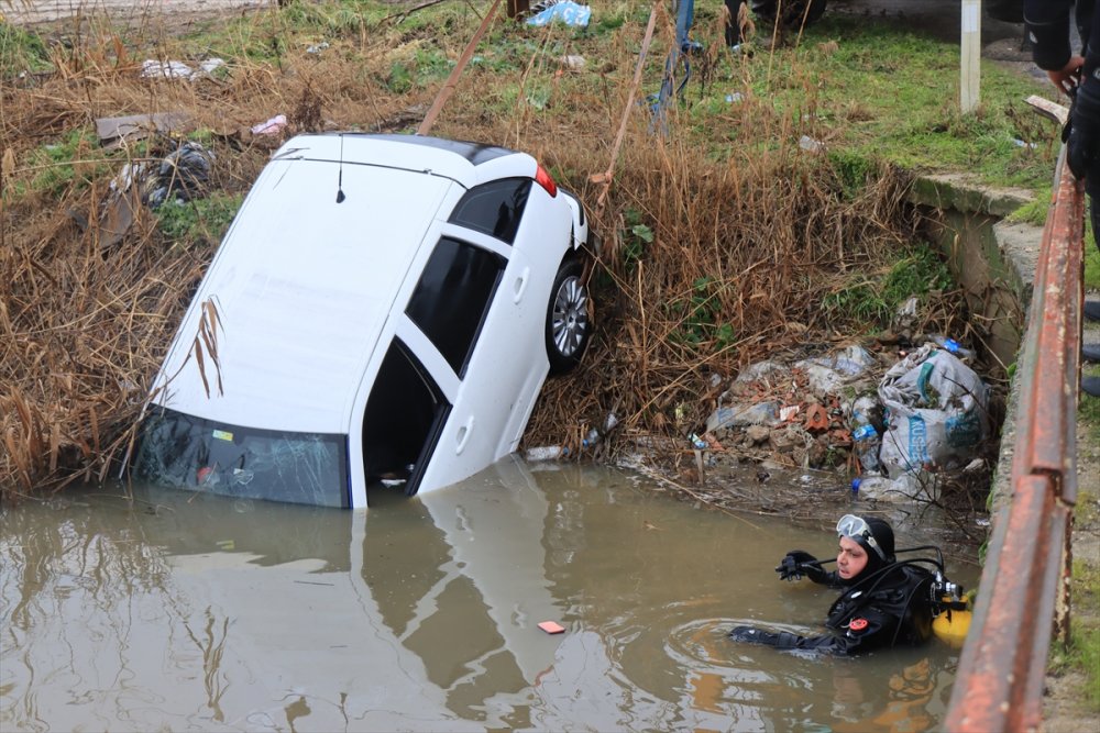 Kırklareli'nde dereye devrilen otomobildeki kişinin cesedine ulaşıldı