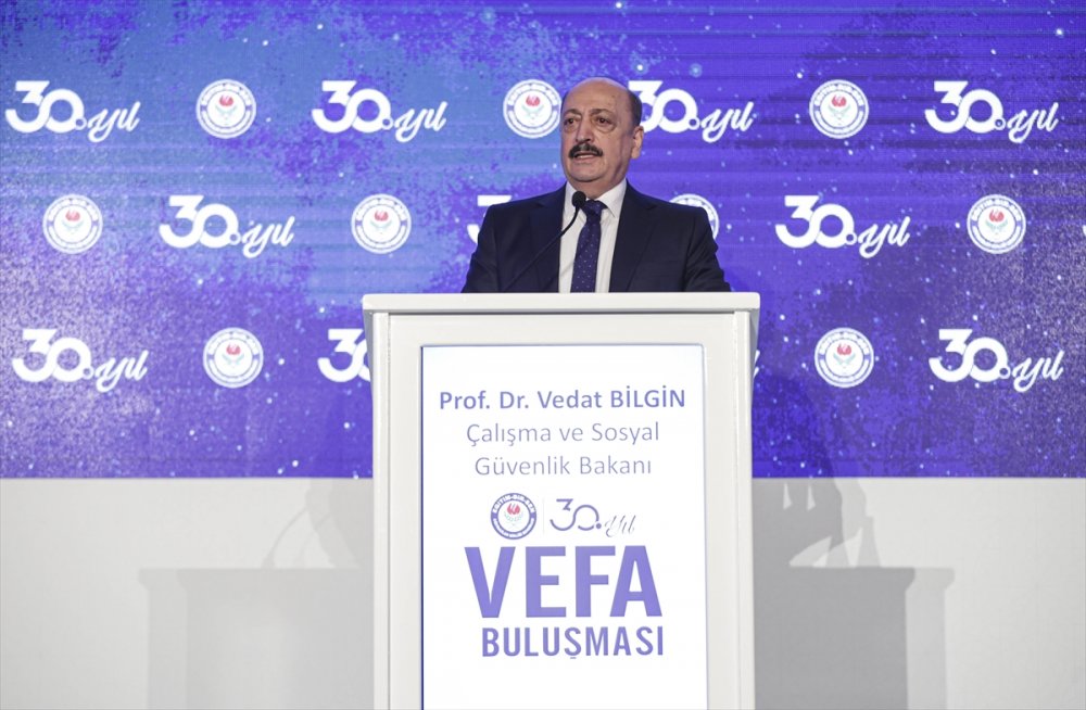 Eğitim Bir-Sen'in 30. yıl dönümü "Vefa Buluşması"