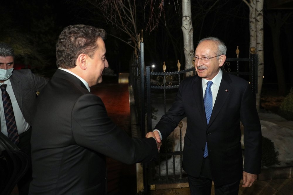 Kemal Kılıçdaroğlu'nun daveti üzerine 6 muhalefet partisi genel başkanı bir araya geldi