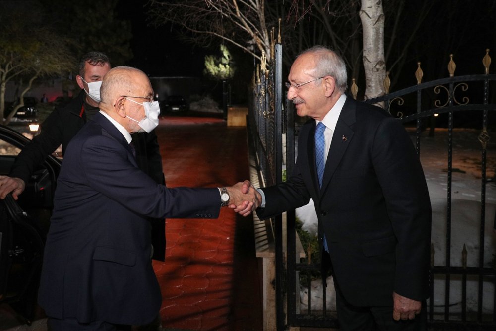 Kemal Kılıçdaroğlu'nun daveti üzerine 6 muhalefet partisi genel başkanı bir araya geldi