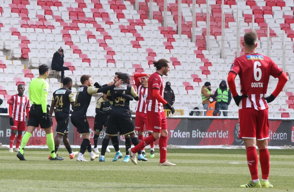 Sivasspor Sonradan Açıldı 2-1