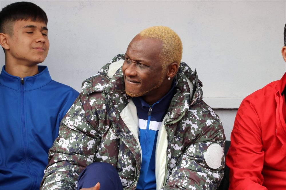 Trabzonspor'un eski yıldız futbolcusu İbrahim Yattara, sahalara döndü