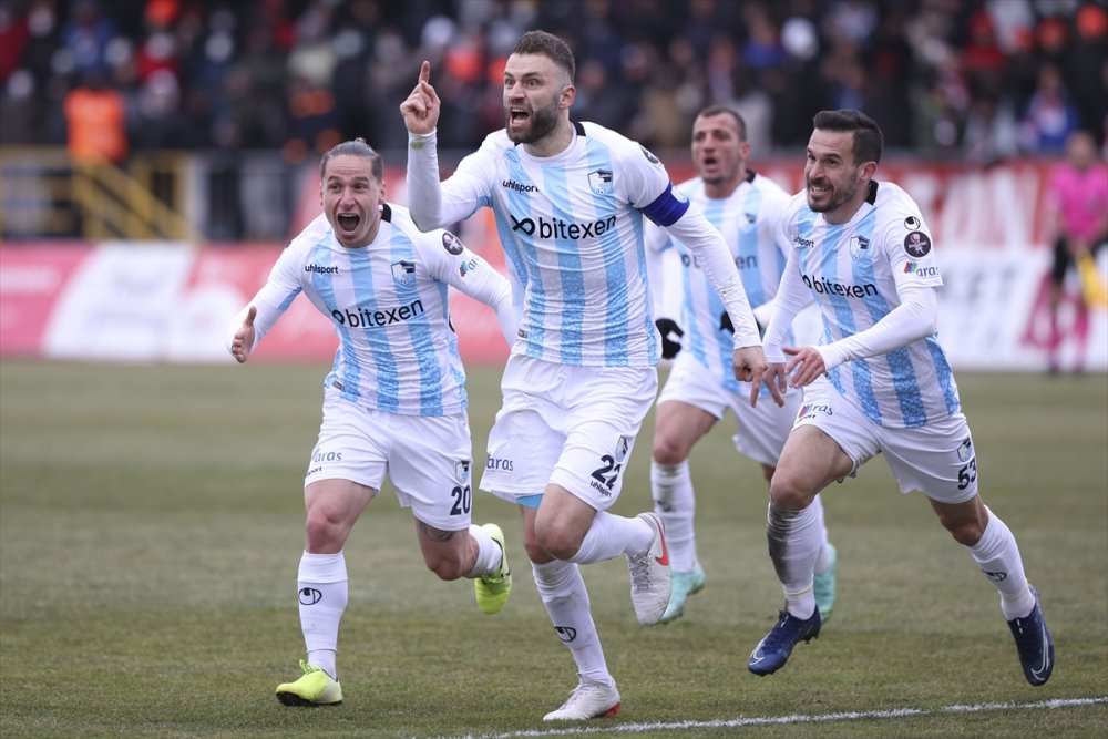 Ümraniye’de 6 gol ve beraberlik çıktı