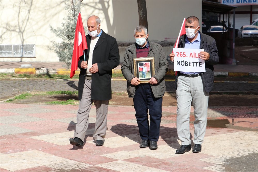 Diyarbakır annelerinin oturma eylemine bir aile daha katıldı