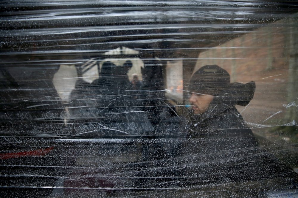 Kırklareli'nde ormanlık alanda kaybolan düzensiz göçmenler AFAD ve jandarma tarafından bulundu