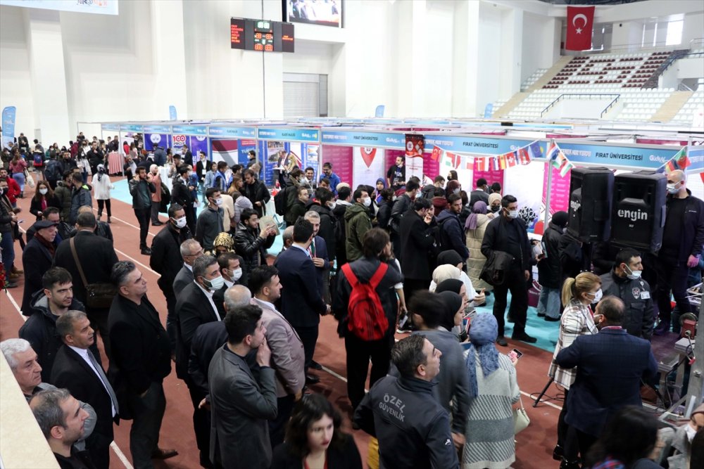 Elazığ'da "Güneydoğu Kariyer Fuarı" açıldı