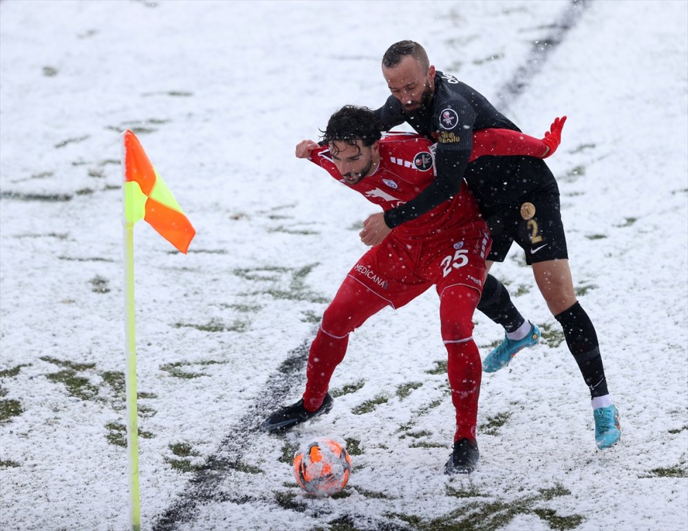 1. Lig de Ümraniyespor fırsat tepti