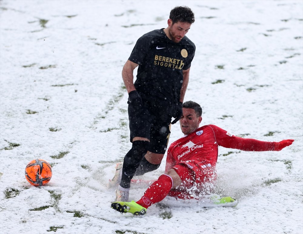 1. Lig de Ümraniyespor fırsat tepti