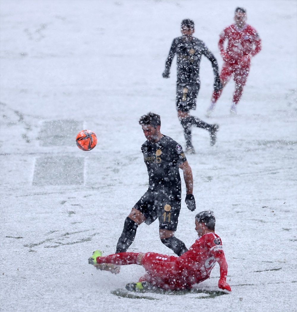 1. Lig de Ümraniyespor fırsat tepti