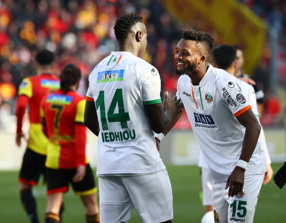 Alanyaspor Göztepe’nin umutlarını söndürdü