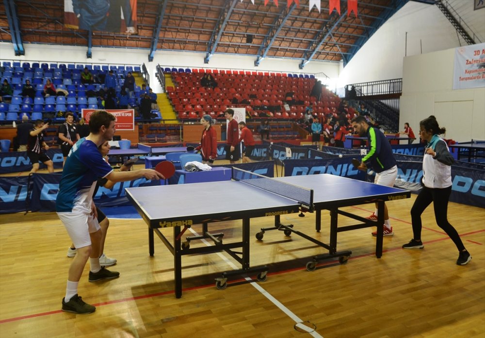 KYK'li gençler masa tenisi bölge turnuvası sona erdi