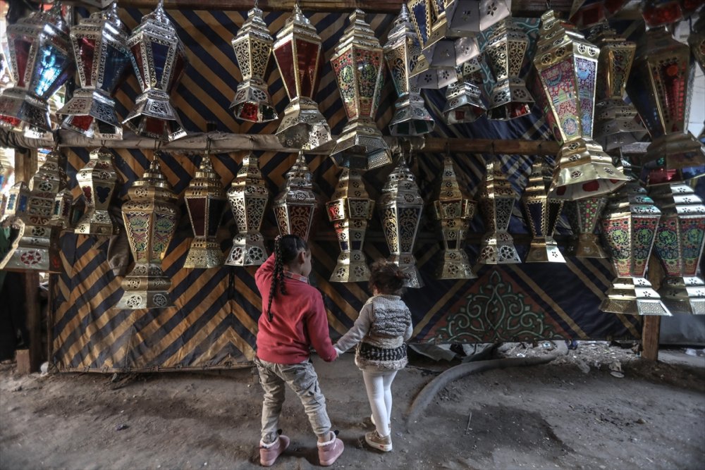 Mısır'da ramazan ayının simgesi: Ramazan fenerleri