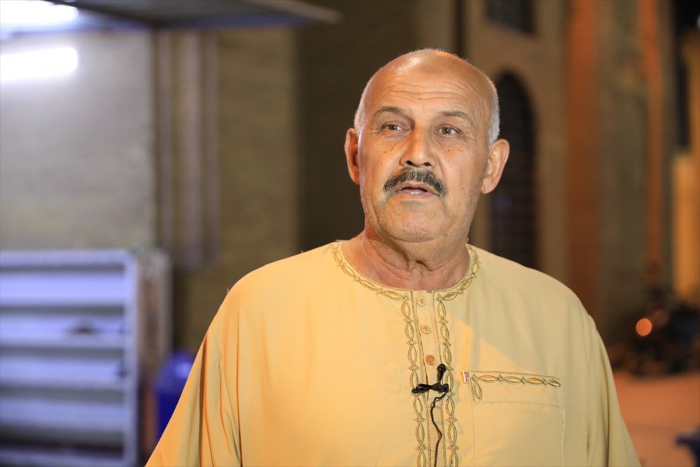 Bağdatlılar Osmanlı yadigarı Muradiye Camisi'ni ramazanda boş bırakmıyor