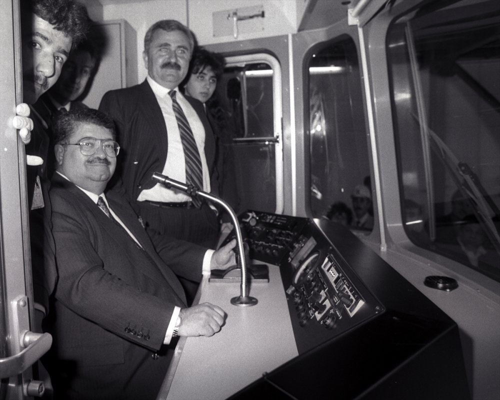 8. Cumhurbaşkanı Özal'ın ölümünün üzerinden 29 yıl geçti