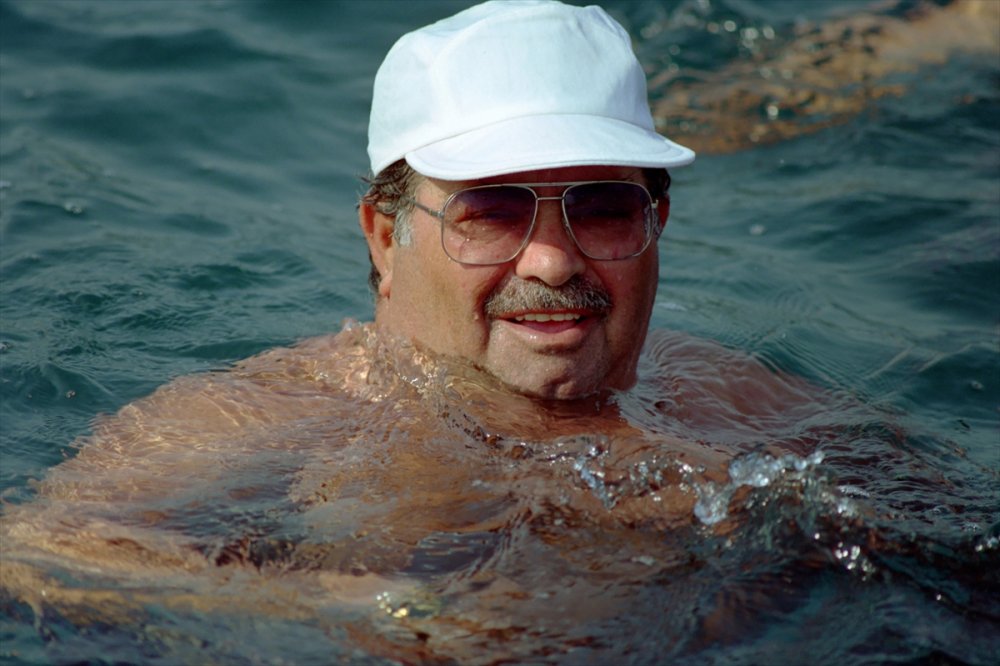 8. Cumhurbaşkanı Özal'ın ölümünün üzerinden 29 yıl geçti