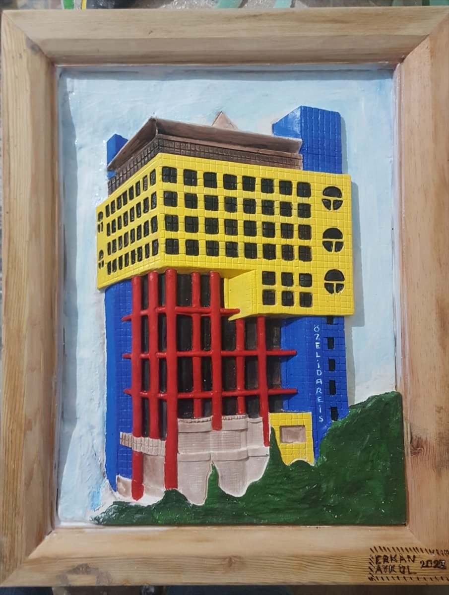 "Dünya'nın en saçma binası"nın rölyefle 3D portresi yapıldı