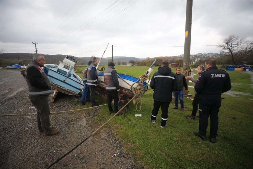 Kırklareli'nde barajın taştığı bölgede hasar tespit çalışması başlatıldı