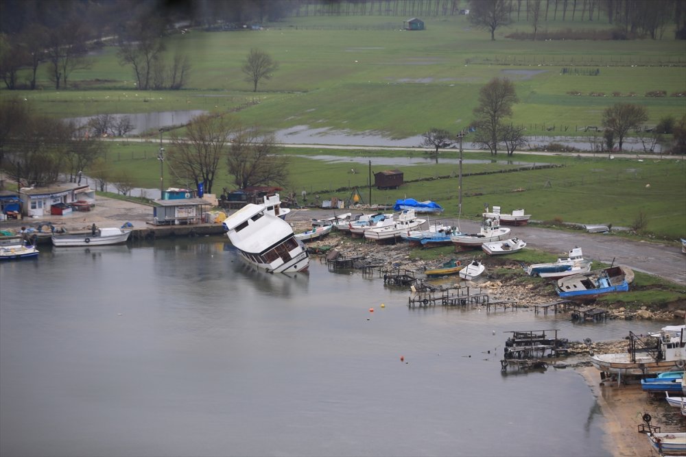 Kırklareli'nde barajın taştığı bölgede hasar tespit çalışması başlatıldı