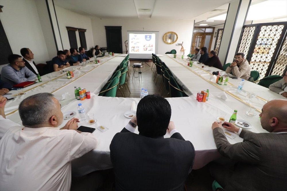 Ağrı Belediye Başkanı Sayan basın mensuplarıyla iftar yaptı