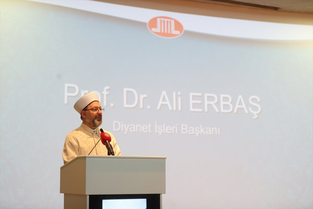 Diyanet İşleri Başkanı Erbaş, Köln'de DİTİB Federal Kadın Birliği Temsilcileriyle iftarda bir araya geldi: