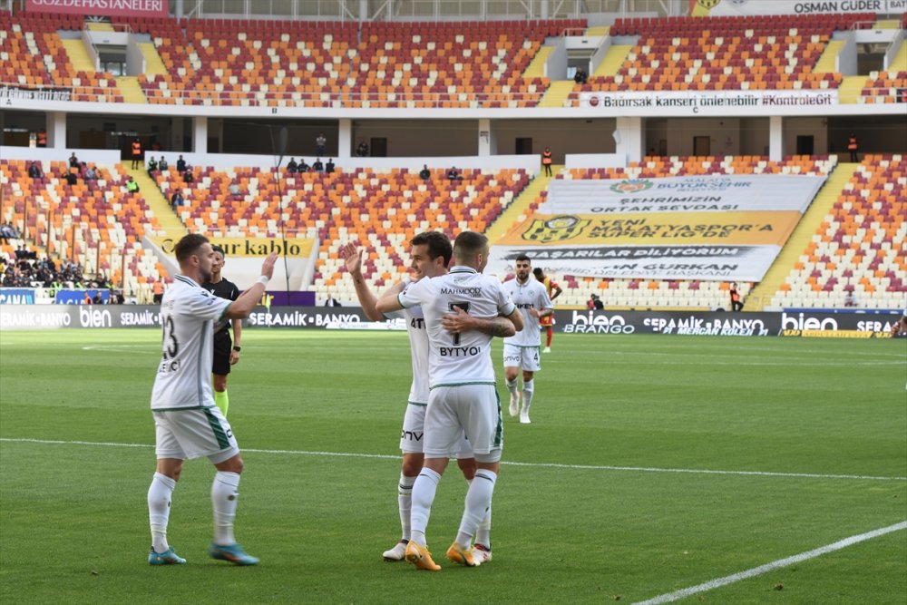 Konyaspor 2.lik için pes etmiyor 3-2