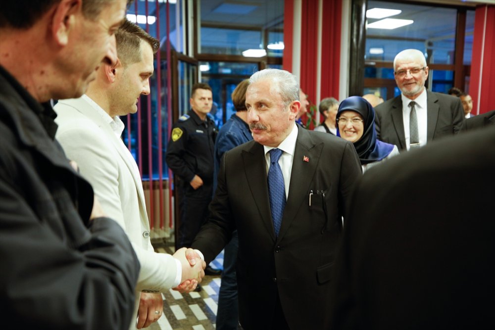 TBMM Başkanı Şentop, Bosna Hersek'in Travnik şehrinde iftar programına katıldı:
