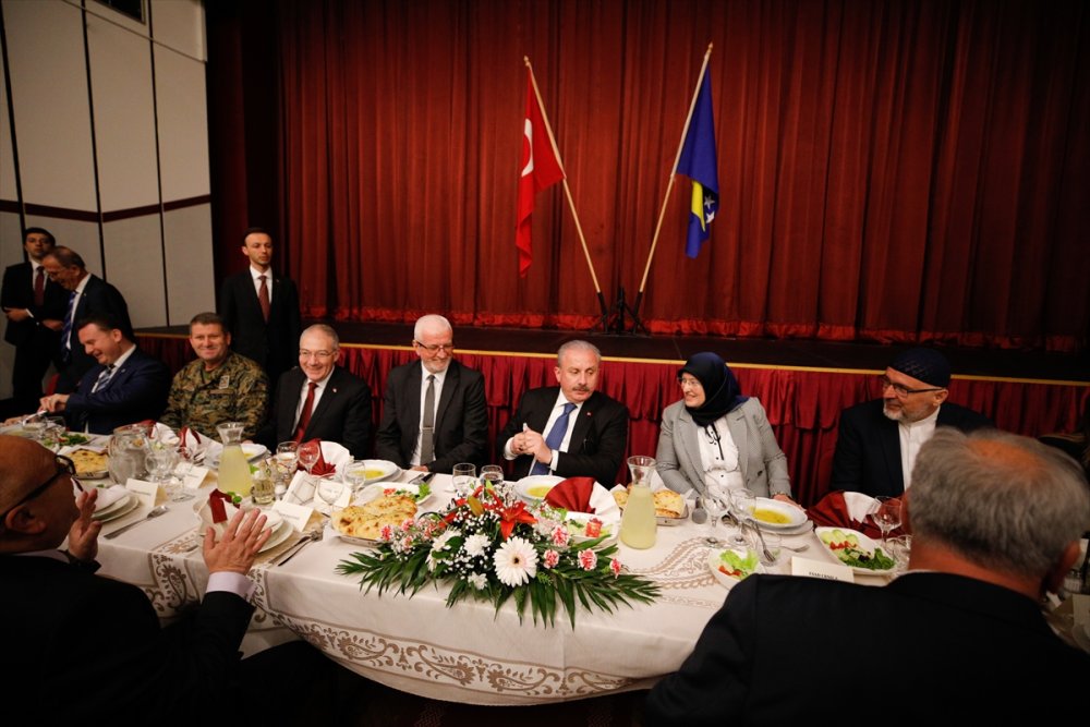 TBMM Başkanı Şentop, Bosna Hersek'in Travnik şehrinde iftar programına katıldı: