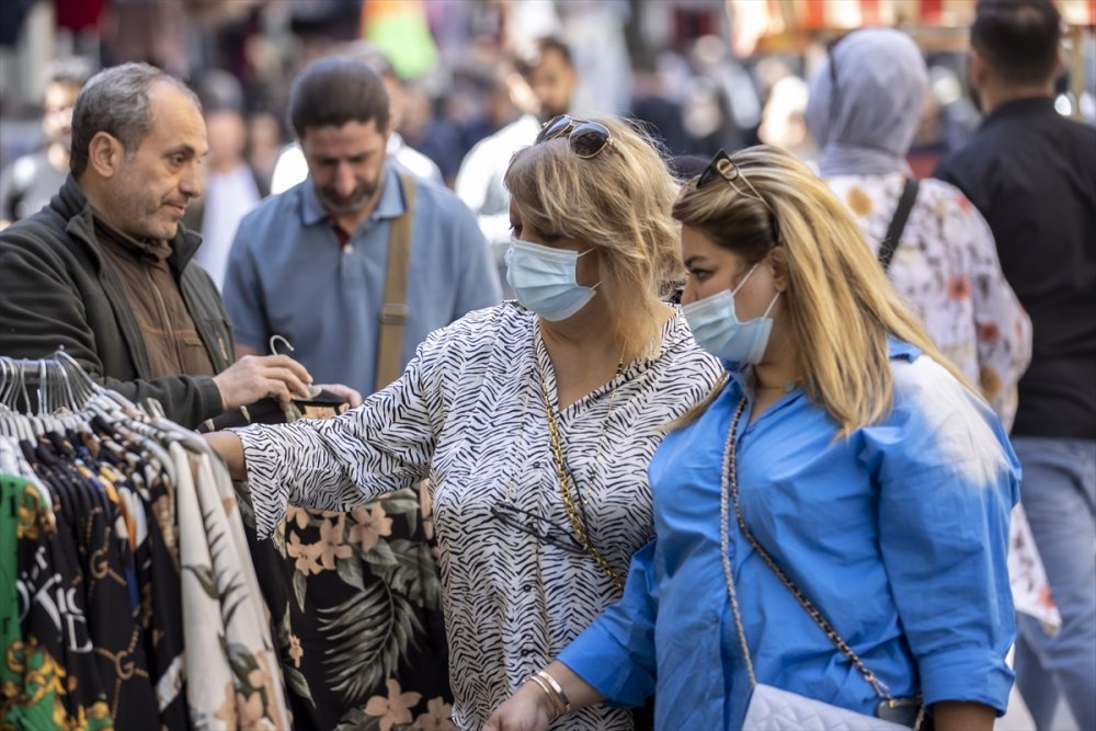 Eminönü'nde bayram alışverişi hareketliliği başladı
