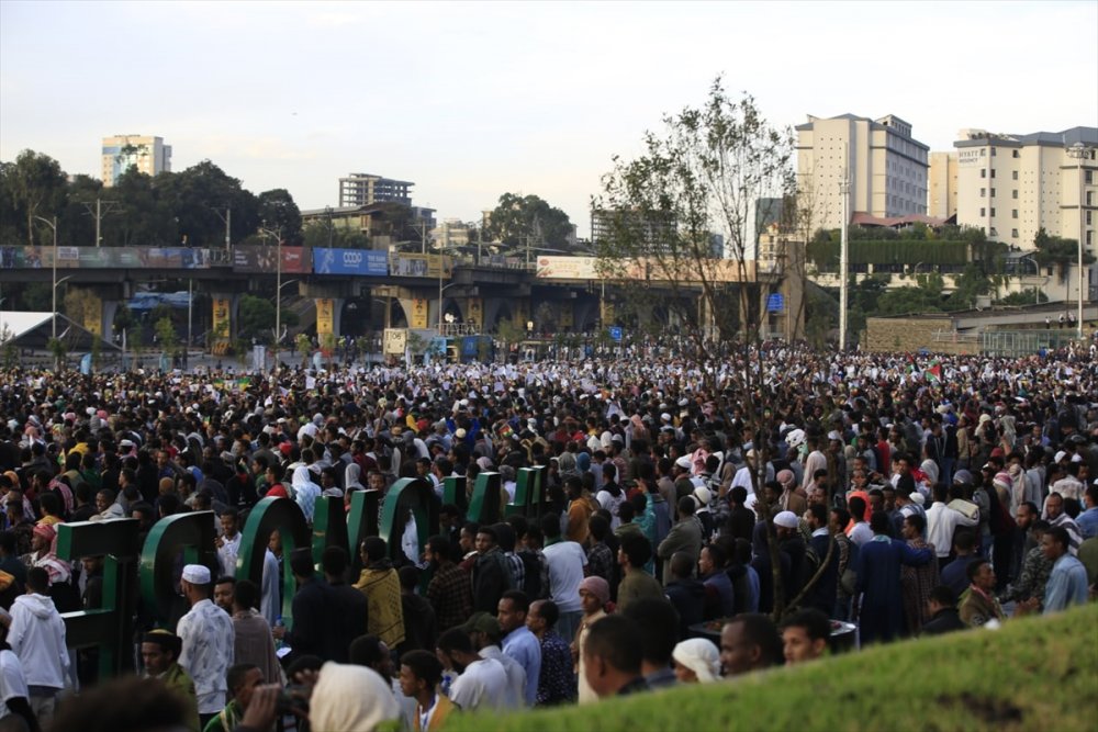 Etiyopya'da 500 bin Müslüman aynı sofrada iftar yaptı