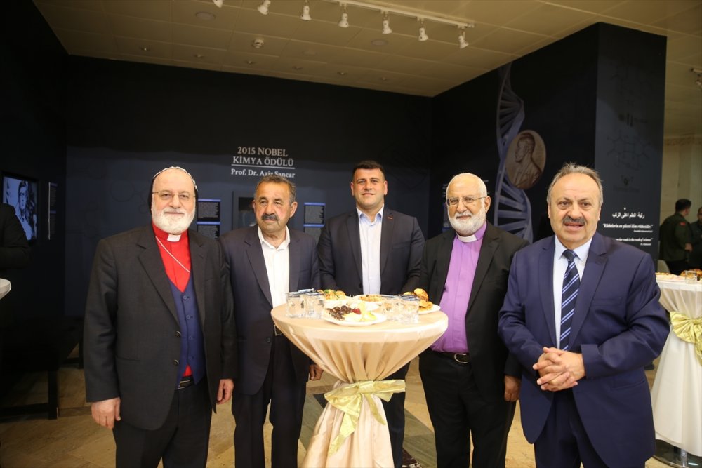 Mardin'de bayramlaşma programına Süryaniler de katıldı