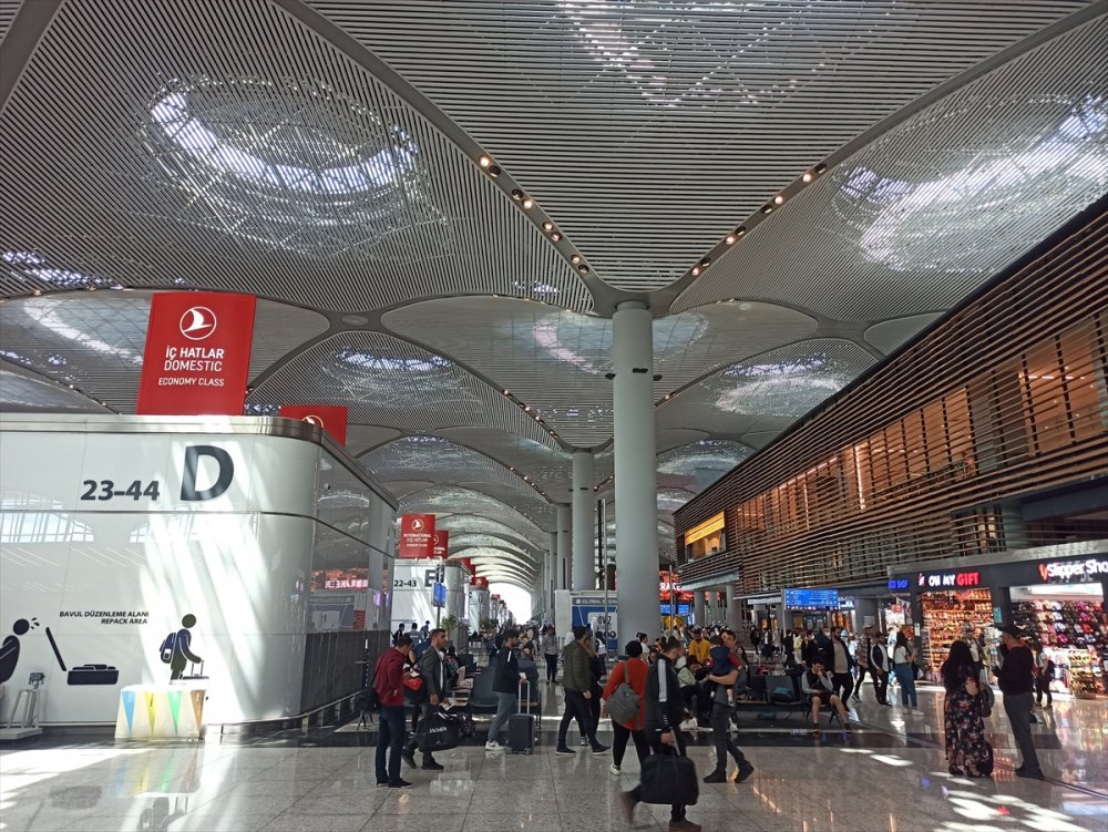 İstanbul Havalimanı ile THY'den salgın sonrası uçuş rekoru