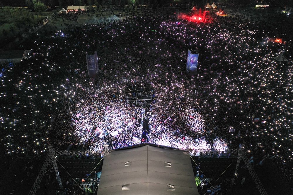 Trabzonspor'un şampiyonluğu İstanbul'da kutlandı