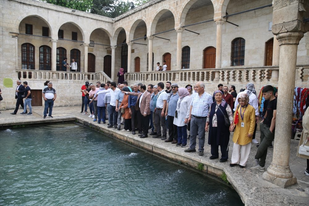 Kaymakam ilçe esnafına 1300 kilometre ötedeki memleketi Şanlıurfa'yı gezdirdi