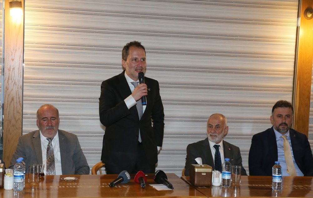 Yeniden Refah Partisi Genel Başkanı Fatih Erbakan Sivas'ta konuştu: