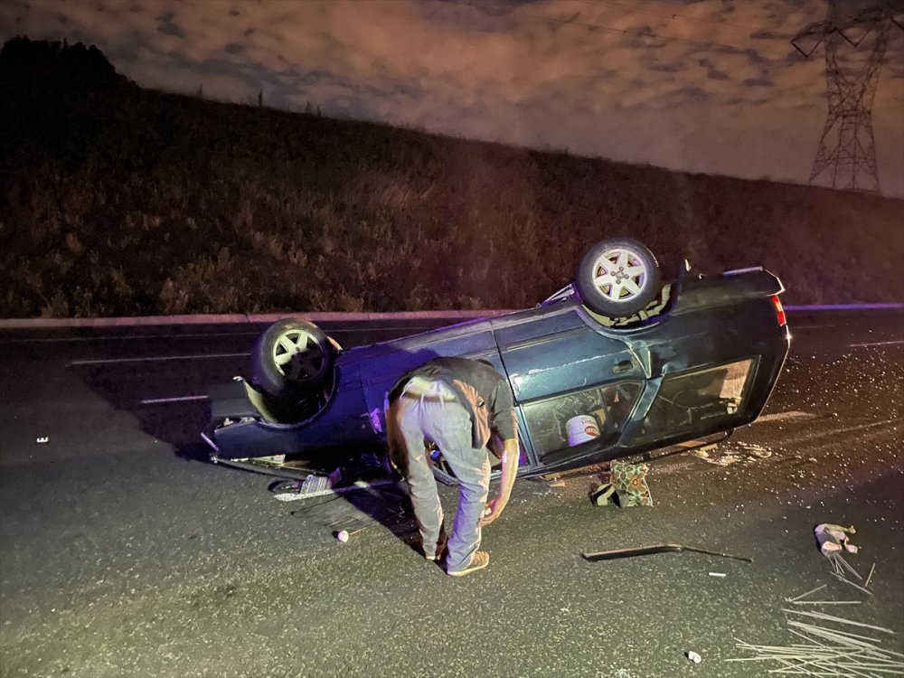 Kuzey Marmara Otoyolu’ndaki trafik kazasında 2 kişi yaralandı
