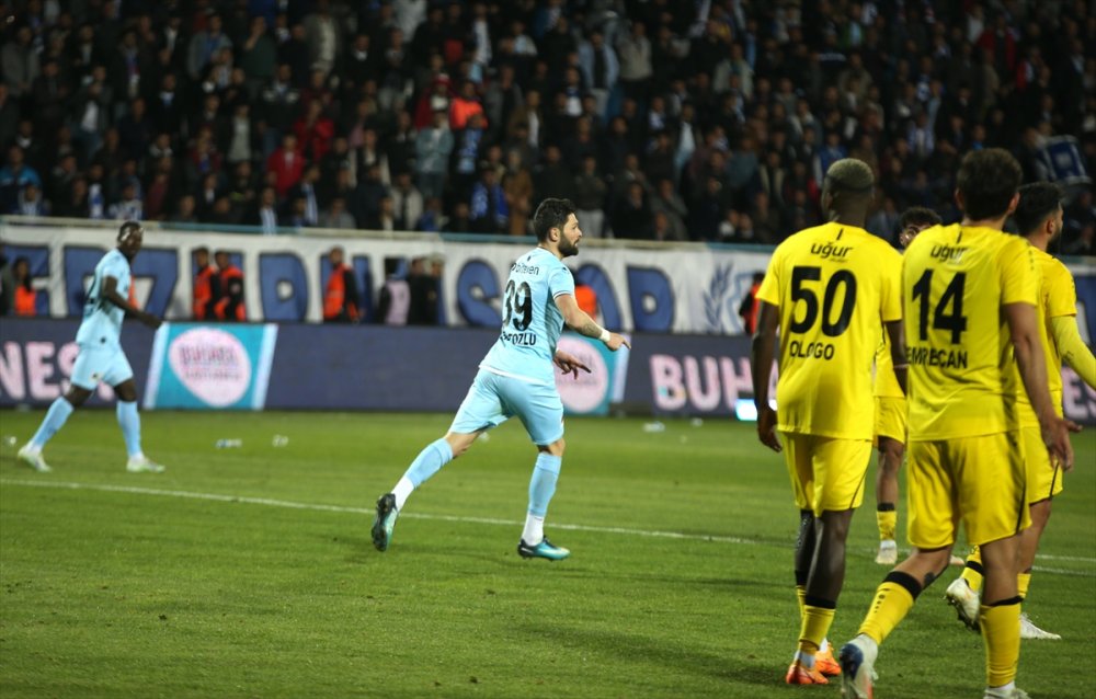 1. Lig play-off yarı final ilk maçında İstanbulspor fırtınası