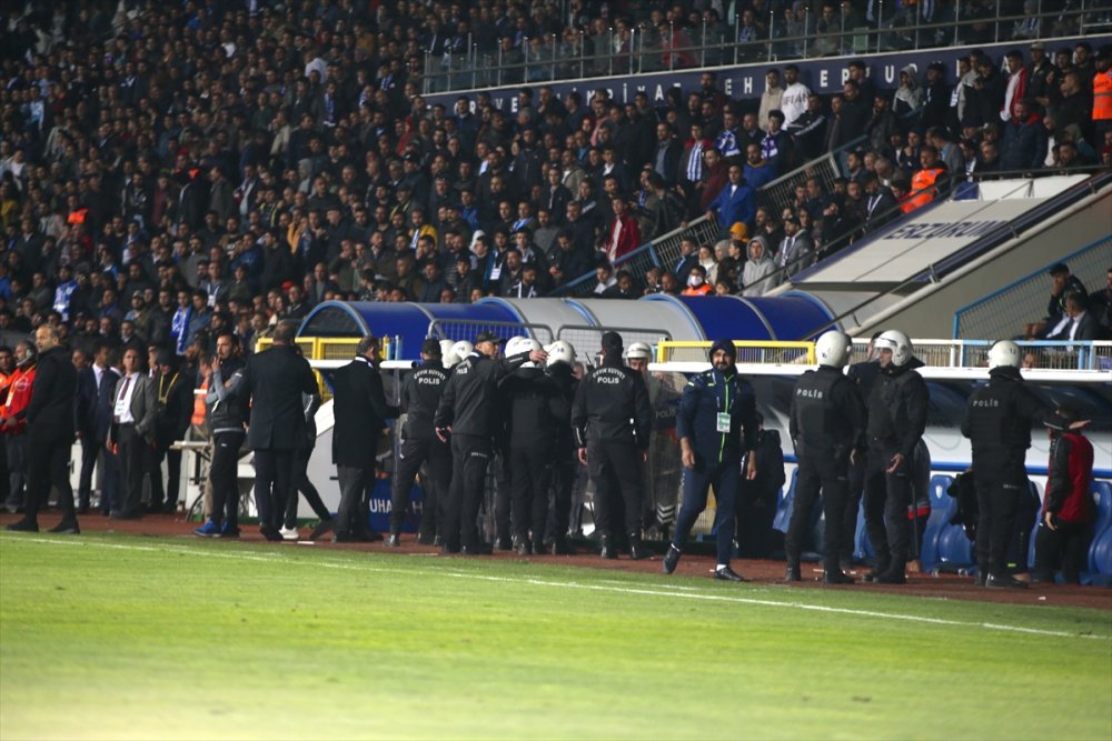 1. Lig play-off yarı final ilk maçında İstanbulspor fırtınası