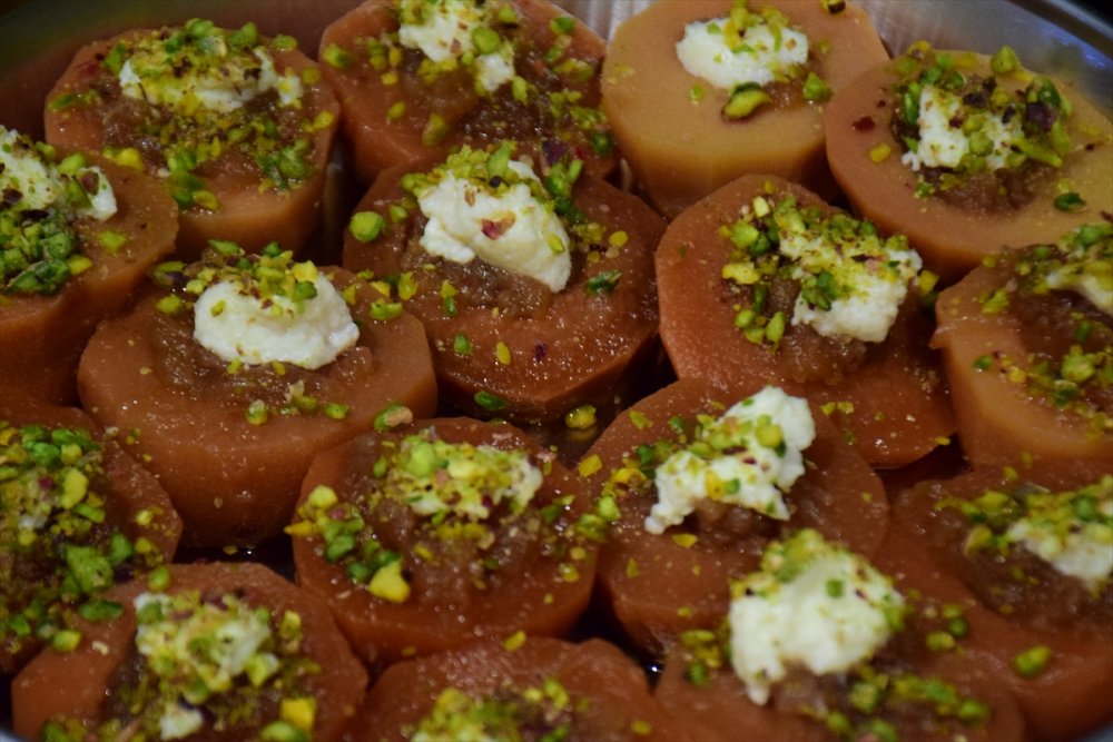 Arnavutluk'ta "Geleneksel Türk tatlıları ve çayı" etkinliği