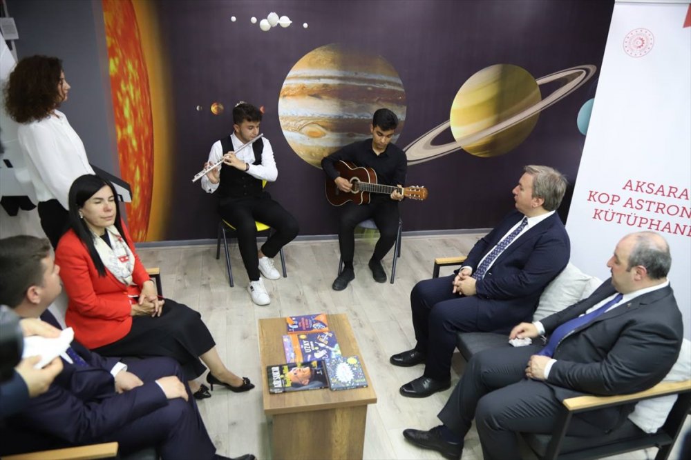 Sanayi ve Teknoloji Bakanı Varank, Aksaray'da Astronomi Kütüphanesi'nin açılışını yaptı: