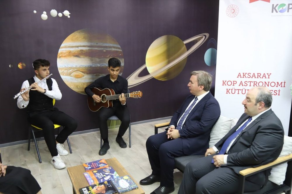 Sanayi ve Teknoloji Bakanı Varank, Aksaray'da Astronomi Kütüphanesi'nin açılışını yaptı: