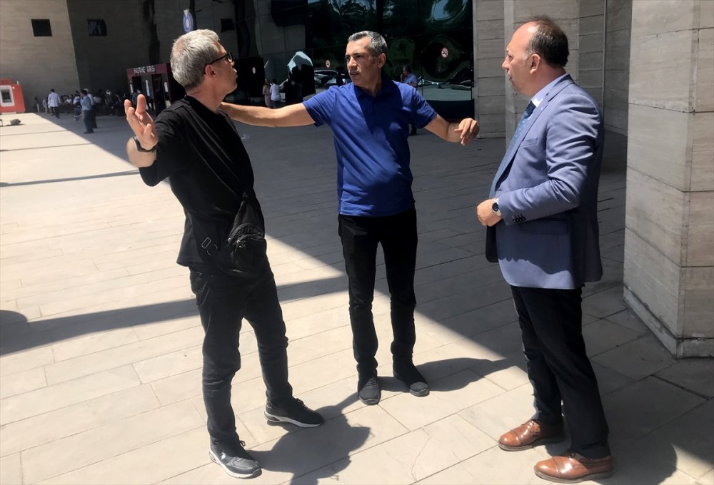 Yazar ve şair Mevlana İdris Zengin vefat etti