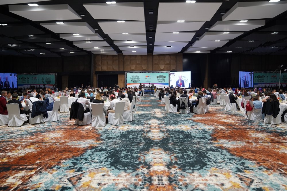 Bosna Hersek, "Selçuklu'dan Saraybosna'ya Kardeşlik Köprüsü" projesi kapsamında Türk öğrencileri ağırlıyor