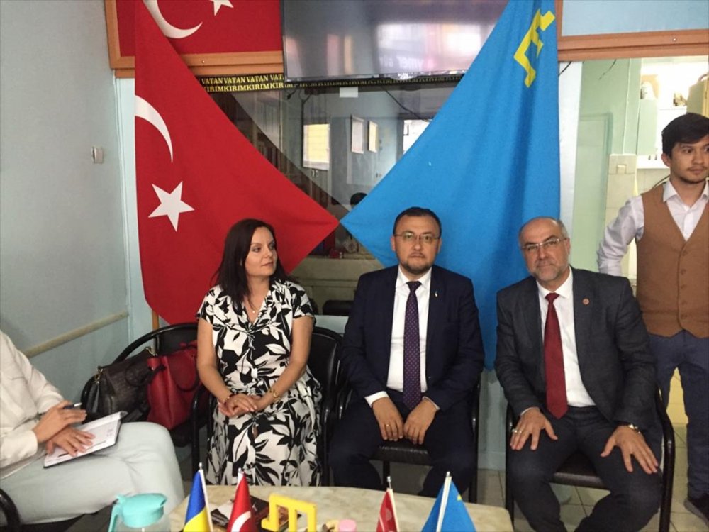 Ukrayna'nın Ankara Büyükelçisi Vasyl Bodnar, Konya'da Kırım Türkleri Derneğini ziyaret etti