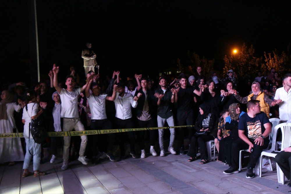 4. Aşık Veysel Emlek Aşıkları Festivali Sivas'ta sona erdi