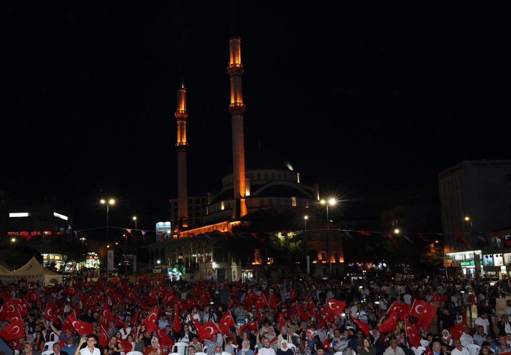 Bağcılar'da 15 Temmuz Demokrasi ve Milli İrade Günü etkinlikleri başladı